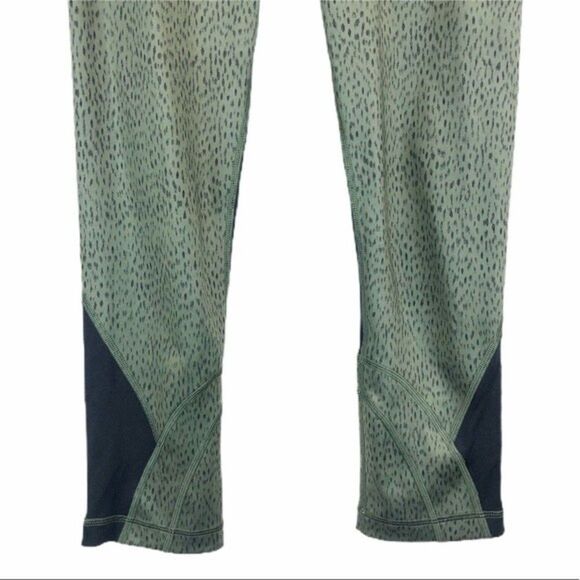 Lululemon 6 Run Inspire Crop II Dottie Dash Green - Picture 4 of 13